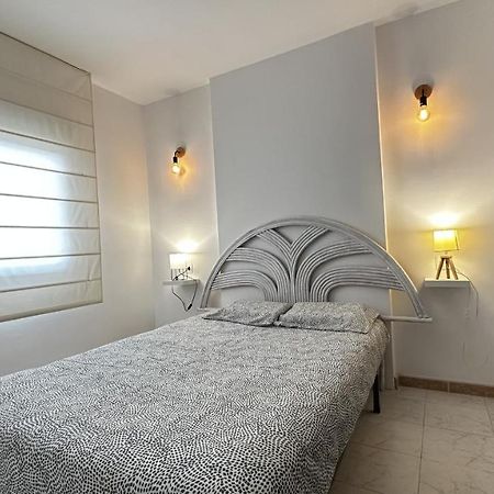 Apartamento De Playa En Santa Margarita. Ρόζες Εξωτερικό φωτογραφία